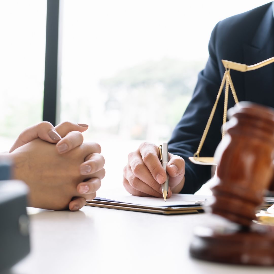 restaurant owner consulting a lawyer